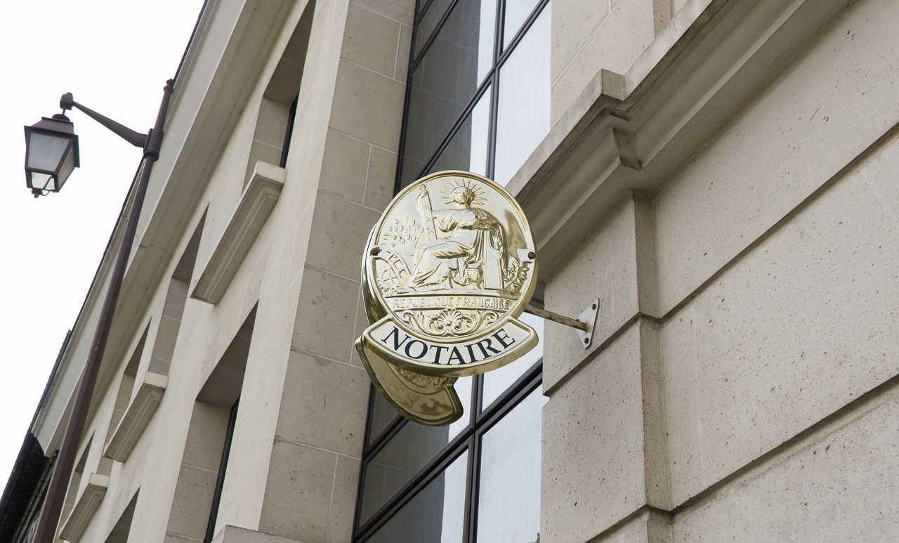 1280webMantes la Jolie enseigne de notaires La Gazette en Yvelines
