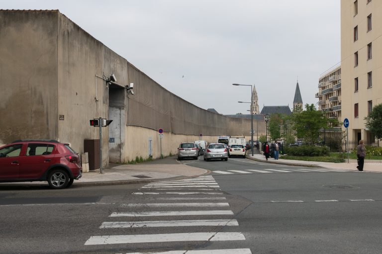 Risques d’effondrements et d’incendies à la prison