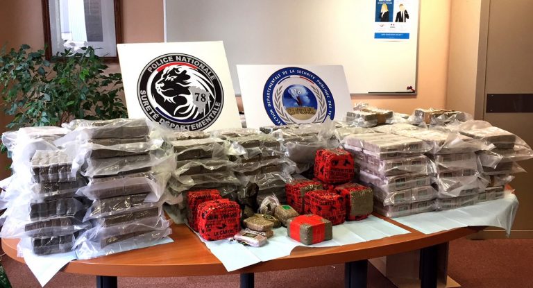 Cent soixante-cinq kilos de résine de cannabis saisis