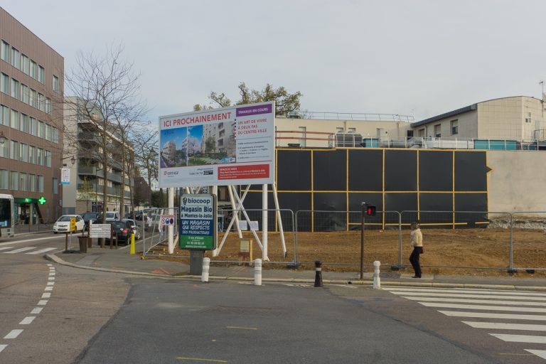 Pas de commerces au pied du siège des Résidences