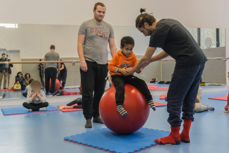 Des cours de cirque pour prendre confiance en soi