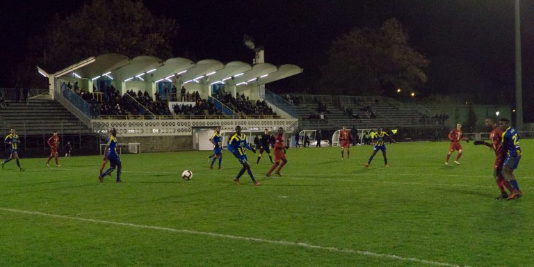 Poissy et Mantes se rapprochent du maintien