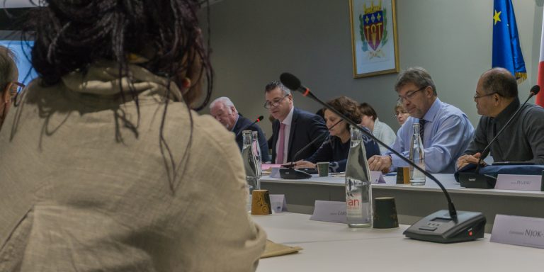 Le conseil municipal reporté