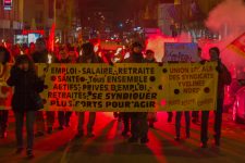 « Retraite aux flambeaux » : près de 200 manifestants
