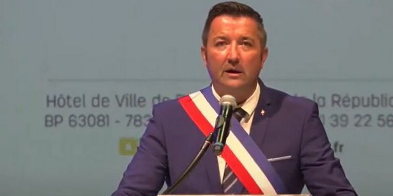 Le « mandat du siècle » officiellement lancé