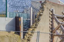 Mur de la prison : une reconstruction espérée en février 2021
