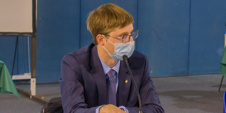 Le maire interrogé sur ses relations avec la société Avosvotes