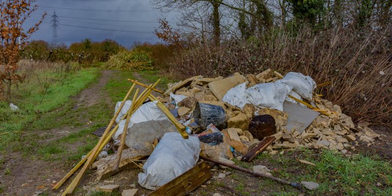 Dans la plaine de Vernouillet, les communes s’allient contre les dépôts sauvages