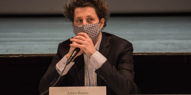 Julien Bayou promet un « bras de fer » contre les projets routiers