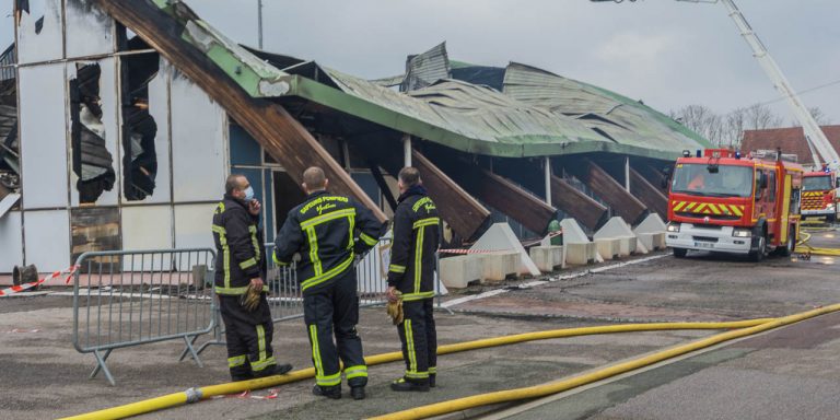 Le gymnase Aimé Bergeal détruit par un incendie