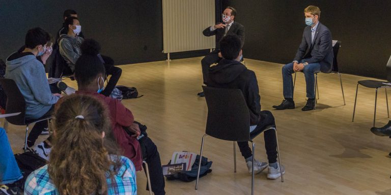 Les collégiens à la rencontre des élus