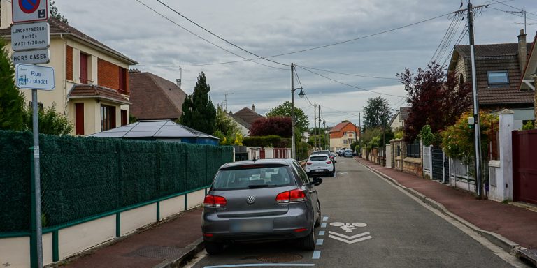 La Ville expérimente le stationnement résidentiel payant