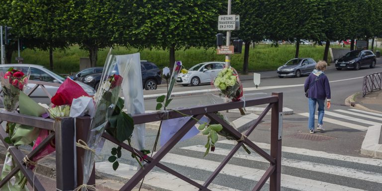 Fauchée par un motard, une agente de la ville succombe à ses blessures