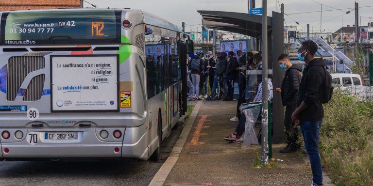 Bientôt l’ensemble des quais de bus accessibles aux personnes à mobilité réduite ?