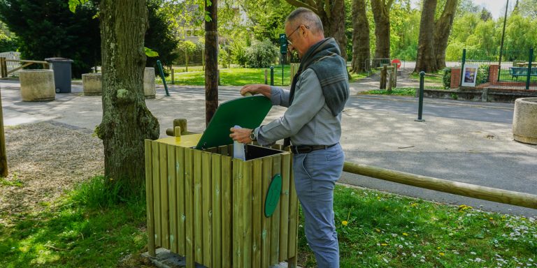 Des poubelles de tri sélectif testées au parc de la Martinière