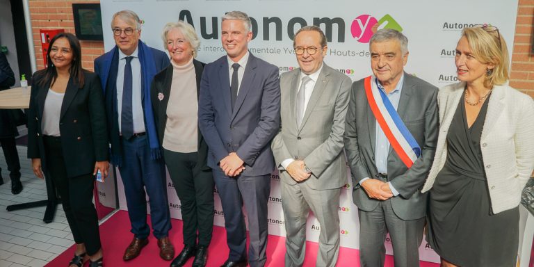 Le salon E-tonomy reçoit la visite du ministre des Solidarités, Jean-Christophe Combe