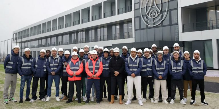Les joueurs du PSG visitent leur futur centre d’entraînement