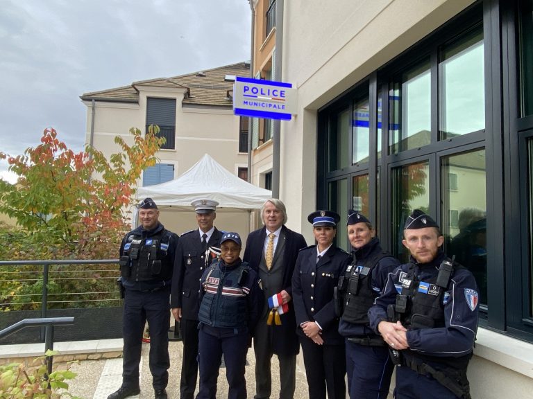 Le poste de police flambant neuf a été inauguré