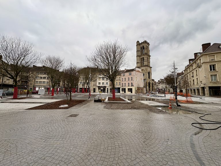 La place Saint-Maclou se dessine