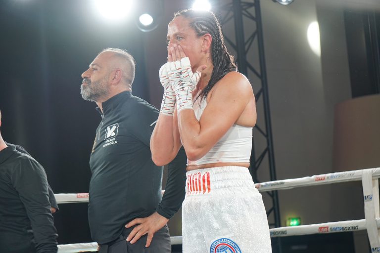 Première chute pour Rima Ayadi