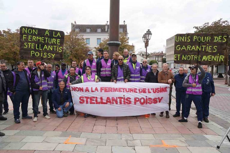 Pour conserver leur usine, les ouvriers de Stellantis sont prêts à « salir le PSG »