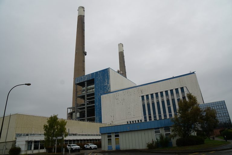La démolition des cheminées de la centrale EDF désormais prévue pour 2028