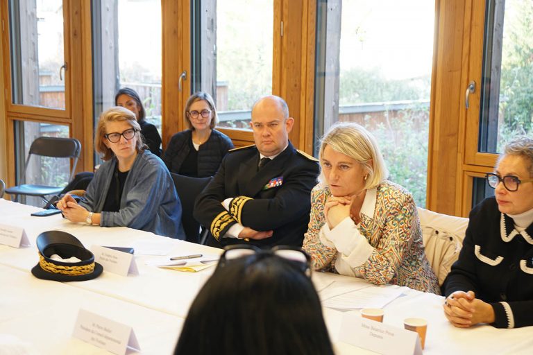 Les professionnels de l’enfance auditionnés par la ministre de la Santé