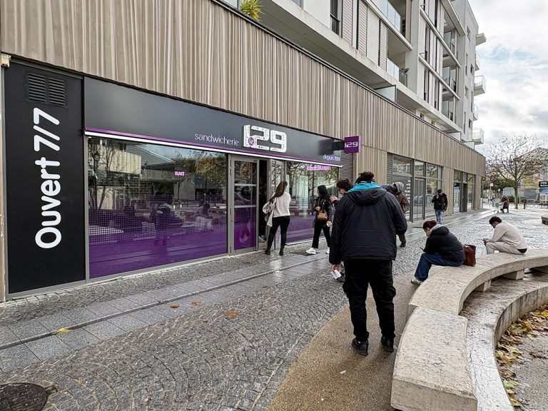 Le 129 a ouvert ses portes