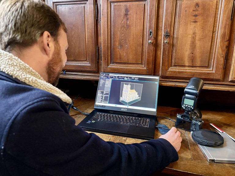 Drone, scanner… Ils ont numérisé la collégiale en 3D