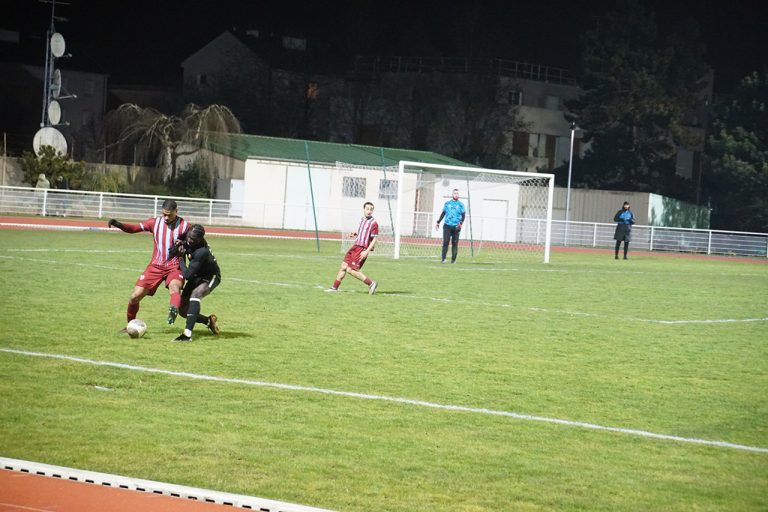 Entre espoirs de maintien et soif de rachat : le point sur nos clubs yvelinois à la mi-saison