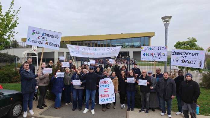 Vallée de Seine - Ecole en danger_2 - Légende 1 - Credit AAPEE
