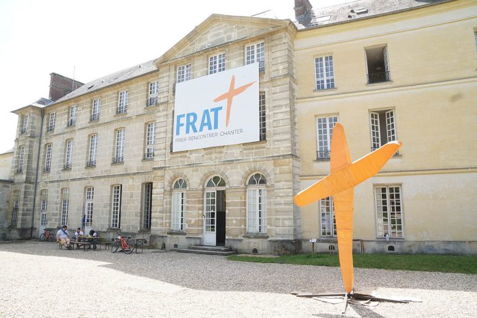 1280-Jambville - FRAT 2026 - Une