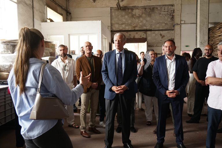 Dominique De Villepin en campagne dans les Yvelines